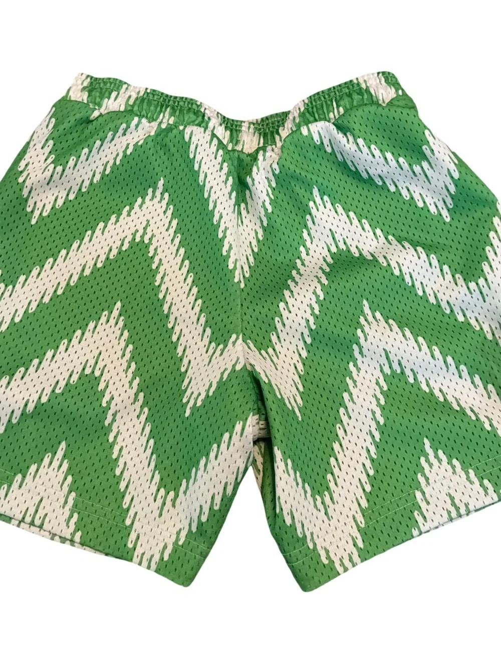 Overtime Kids Green Chevron Mesh Shorts - boys size medium